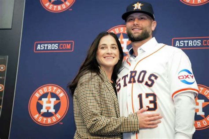 Brandon Walker: Wife, His Childhood, Marriage, & More Facts