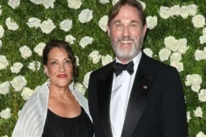 Richard Thomas Is Now Wed To Georgiana Bischoff